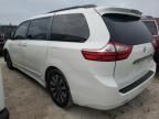 2018 Toyota Sienna XLE