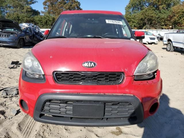 2013 KIA Soul +