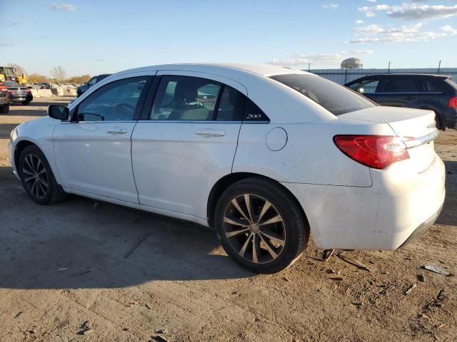 2013 Chrysler 200 Touring