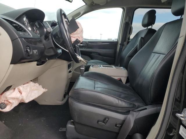 2014 Chrysler Town & Country Touring