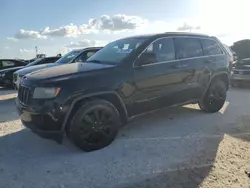 Jeep Vehiculos salvage en venta: 2012 Jeep Grand Cherokee Laredo