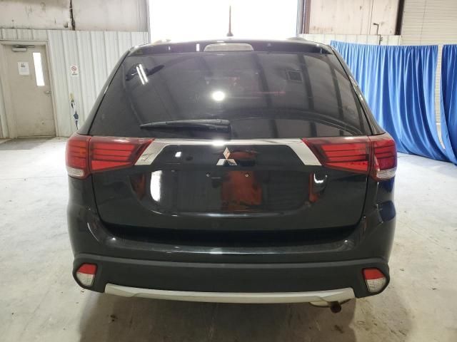 2016 Mitsubishi Outlander SE