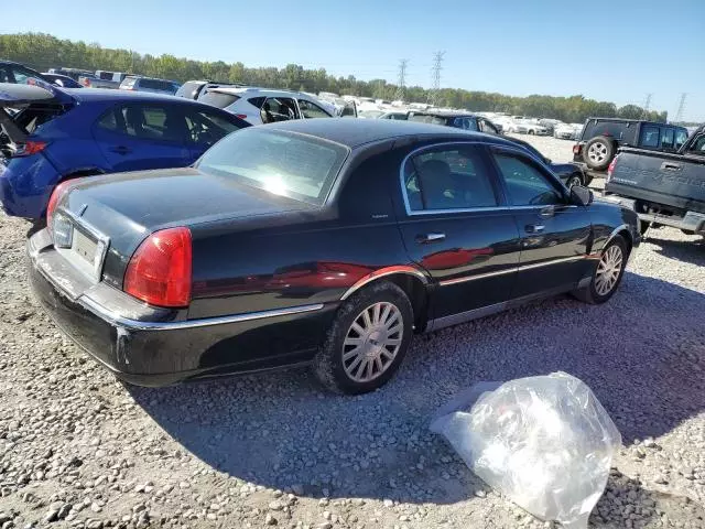 2003 Lincoln Town Car Executive