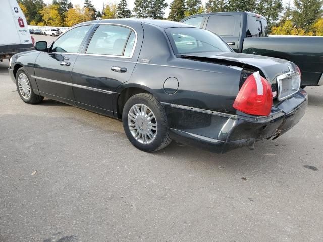 2006 Lincoln Town Car Signature Limited