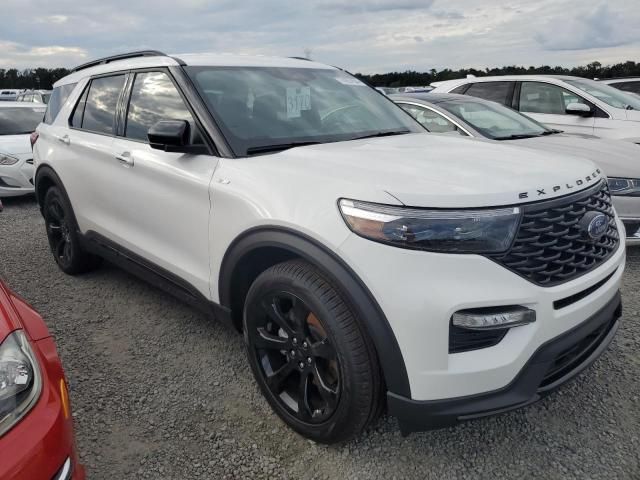 2024 Ford Explorer ST-Line