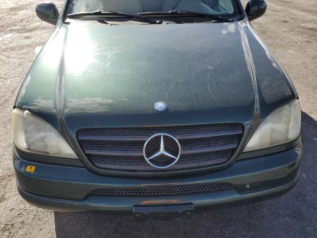 2000 Mercedes-Benz ML 320