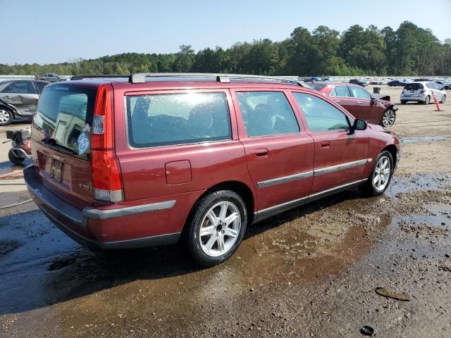 2004 Volvo V70