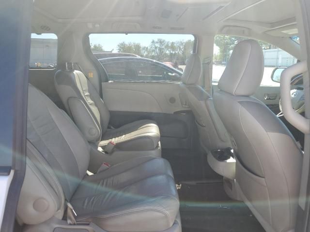 2012 Toyota Sienna XLE