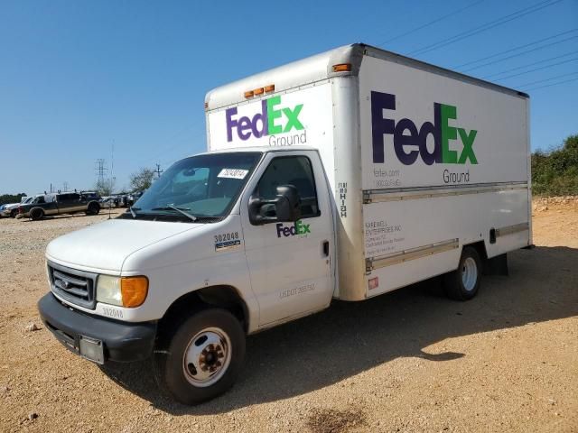 2006 Ford Econoline E350 Super Duty Cutaway Van