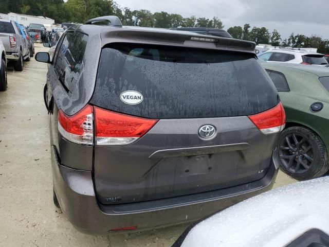 2012 Toyota Sienna LE