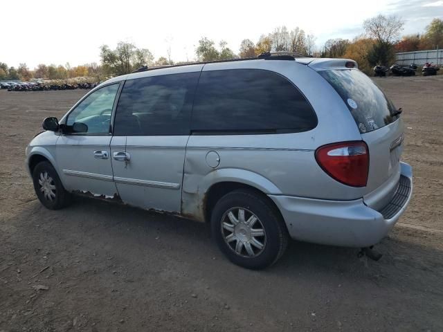 2005 Chrysler Town & Country Touring