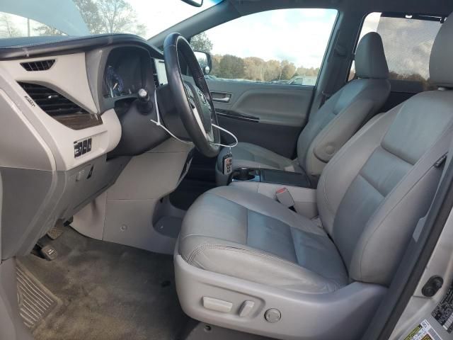 2015 Toyota Sienna XLE