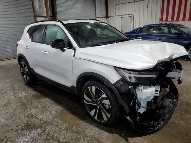 2024 Volvo XC40 Plus