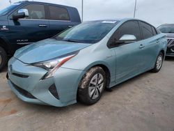 Carros dañados por inundaciones a la venta en subasta: 2017 Toyota Prius