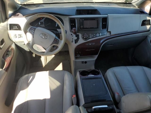 2013 Toyota Sienna XLE