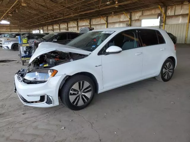 2016 Volkswagen E-GOLF SE