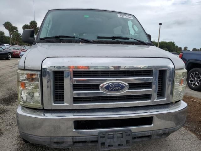 2010 Ford Econoline E350 Super Duty Wagon