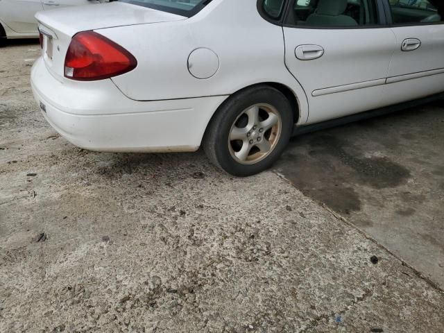 2002 Ford Taurus SE