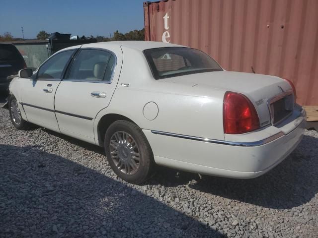 2006 Lincoln Town Car Signature Limited