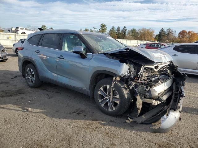 2023 Toyota Highlander Hybrid XLE