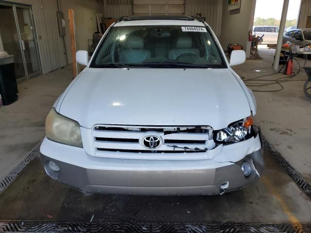 2004 Toyota Highlander Base