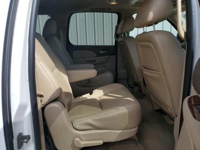 2014 Chevrolet Suburban K1500 LTZ