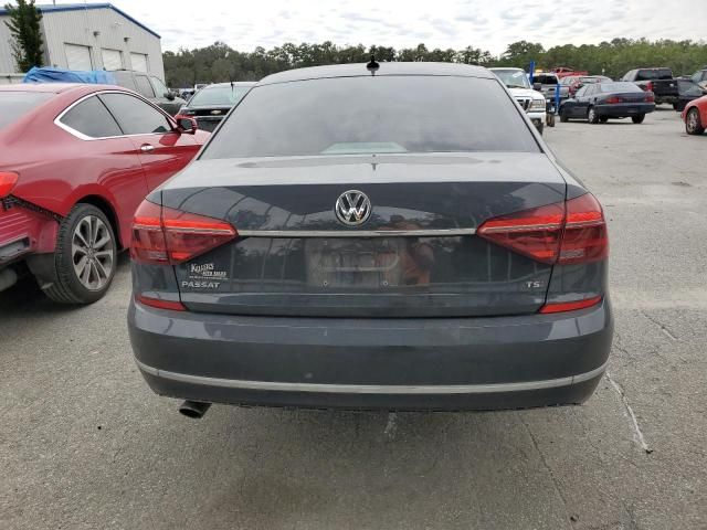 2017 Volkswagen Passat R-Line