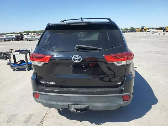 2018 Toyota Highlander SE