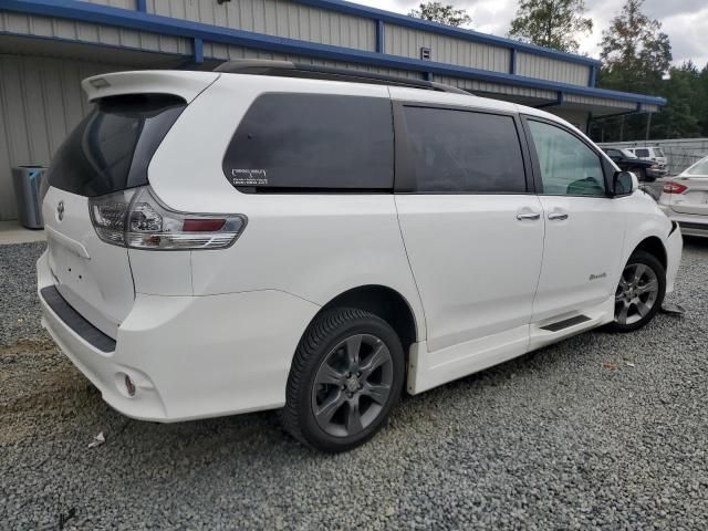 2014 Toyota Sienna Sport