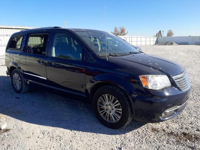 2012 Chrysler Town & Country Limited