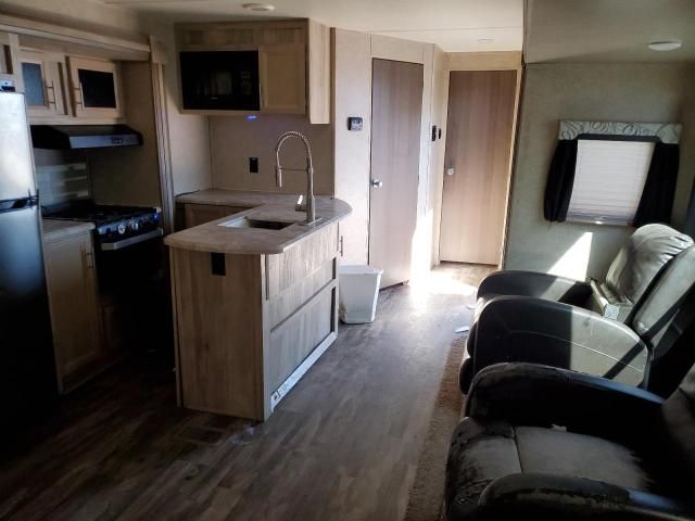 2020 Coachmen Catalina