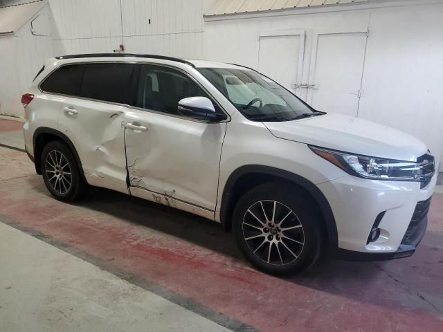 2018 Toyota Highlander SE