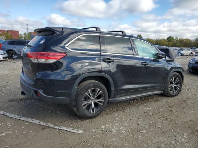 2018 Toyota Highlander LE