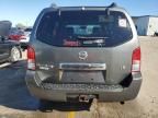 2005 Nissan Pathfinder LE