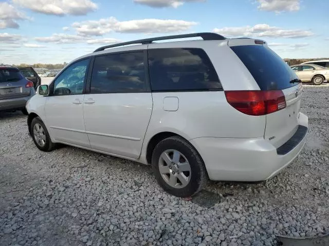 2005 Toyota Sienna XLE