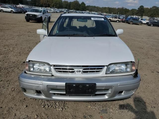 1997 Nissan Versa