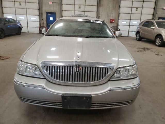 2003 Lincoln Town Car Executive