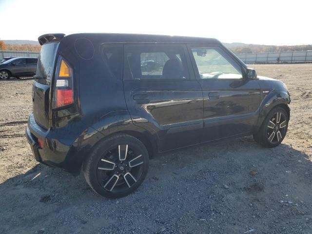 2010 KIA Soul +