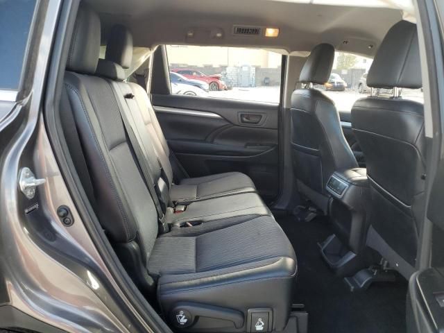 2014 Toyota Highlander LE