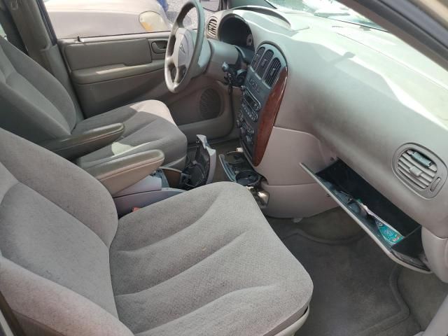 2003 Chrysler Town & Country LX