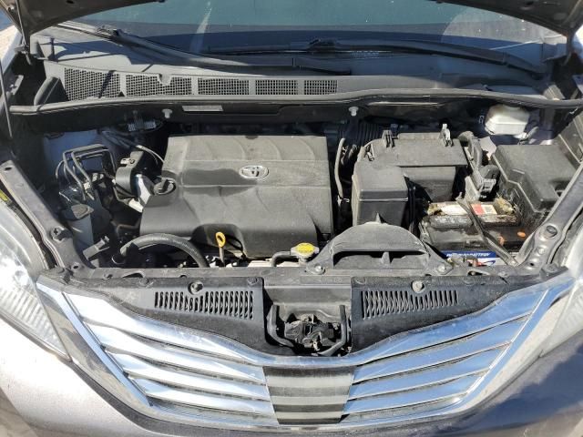 2012 Toyota Sienna XLE