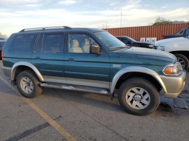 2004 Mitsubishi Montero Sport XLS