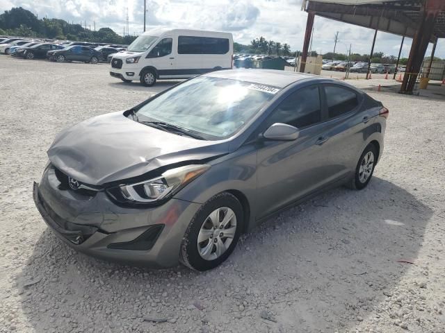 2016 Hyundai Elantra SE