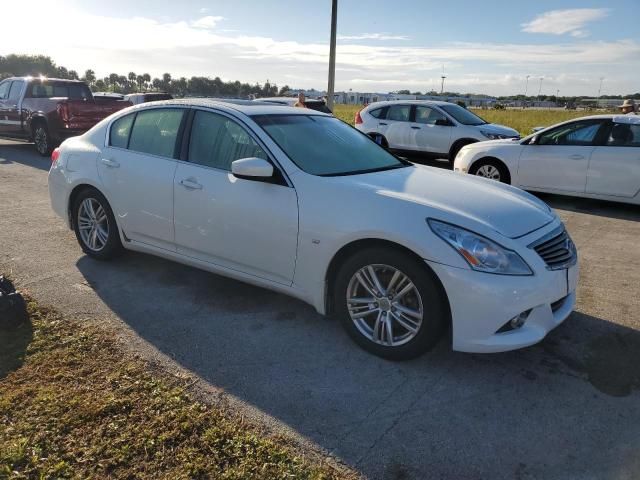 2015 Infiniti Q40