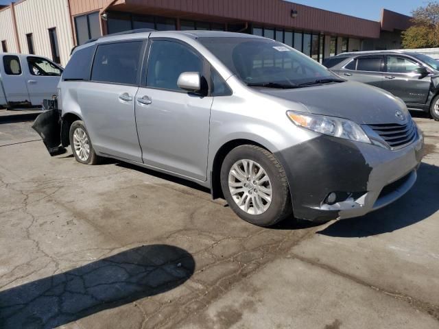 2017 Toyota Sienna XLE