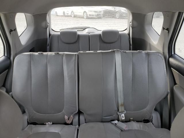 2009 KIA Rondo Base