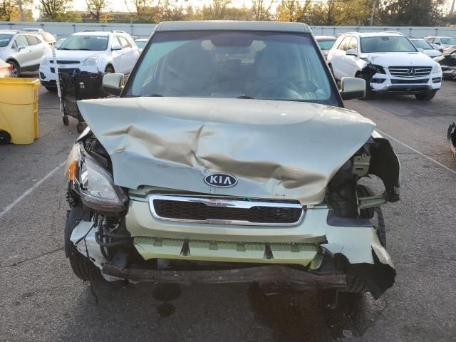 2011 KIA Soul +