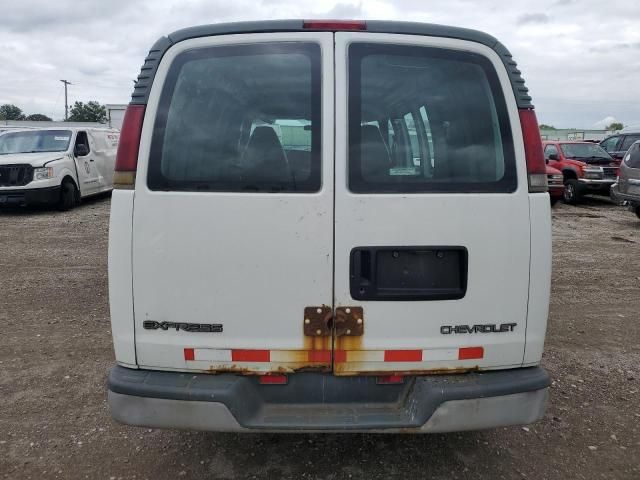 2001 Chevrolet Express G2500