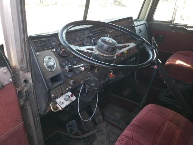 1988 Peterbilt 377