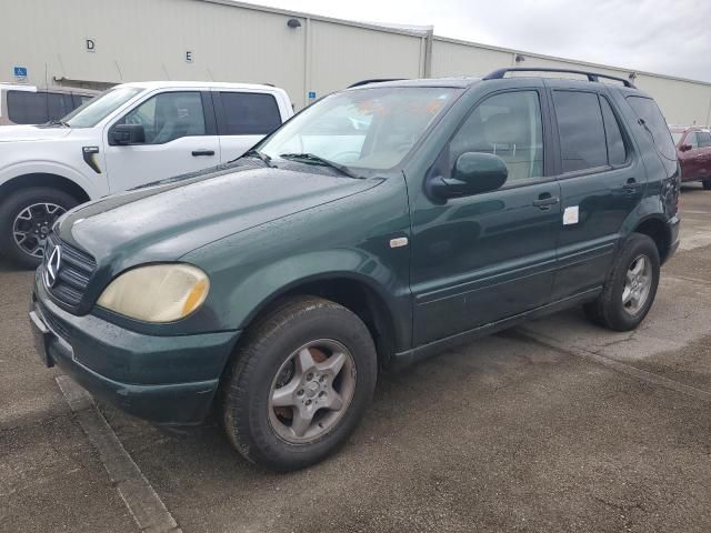 2001 Mercedes-Benz ML 320